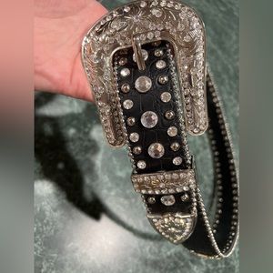 ✨SALE ✨Women’s Western Belt